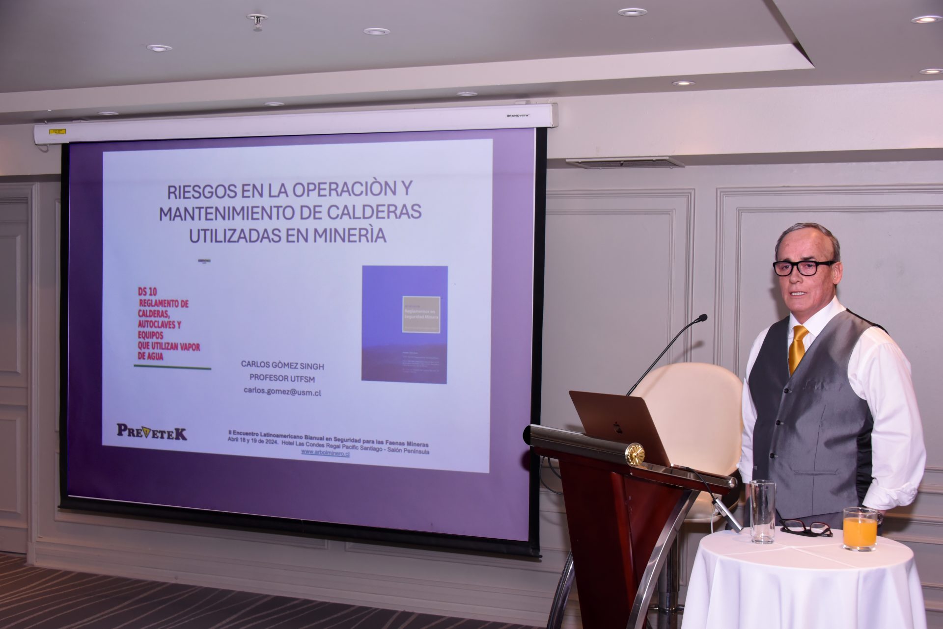 Docente de sede Viña del Mar expuso en encuentro latinoamericano de seguridad en faenas mineras