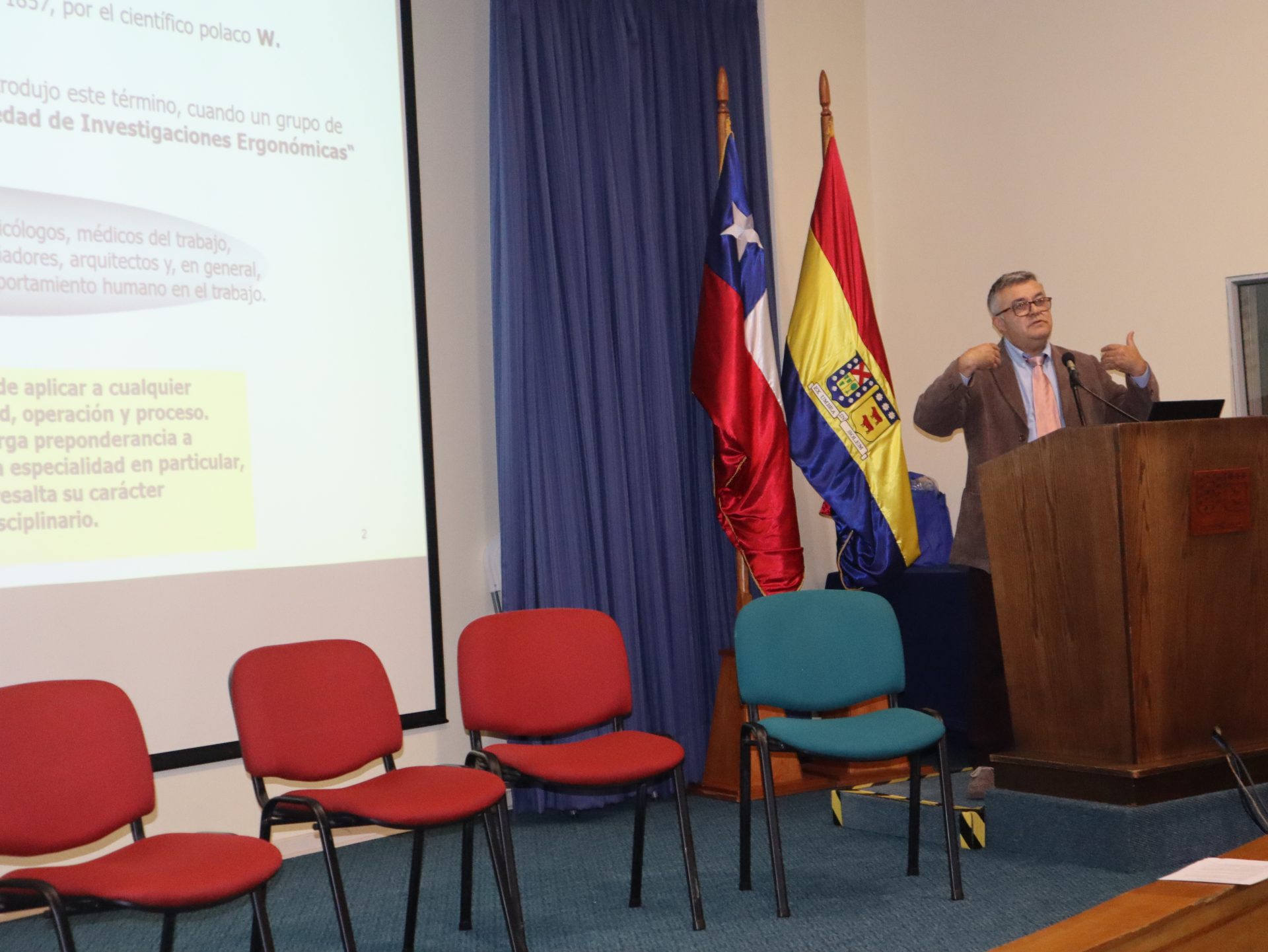 USM y MOP realizan seminario con enfoque de género sobre prevención de riegos en la construcción